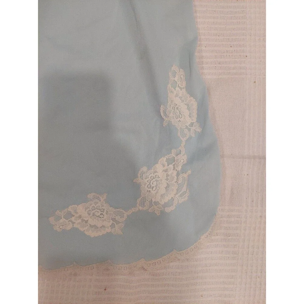 Vintage Gossard-Artemis Ice Blue Full Slip Lace Bust And Trim Size 34 Style 8047